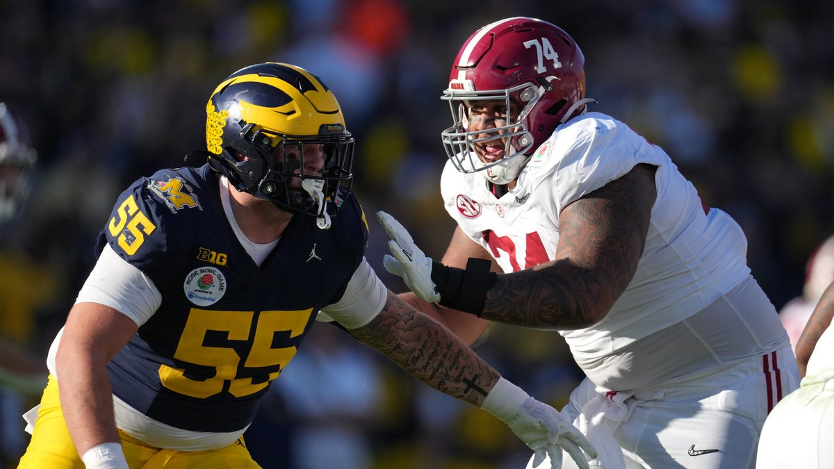 Giants beef up offensive line in way-too-early mock