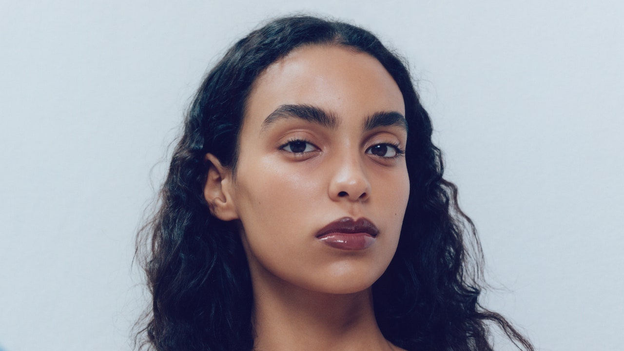 The Ultimate Wavy Hair Routine, According to the Pros