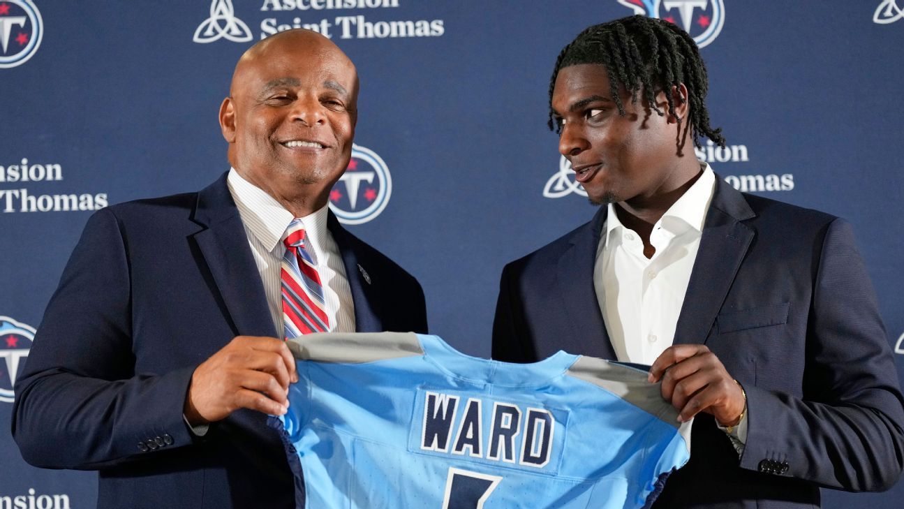 Warren Moon gives Cam Ward his blessing to wear No. 1 jersey
