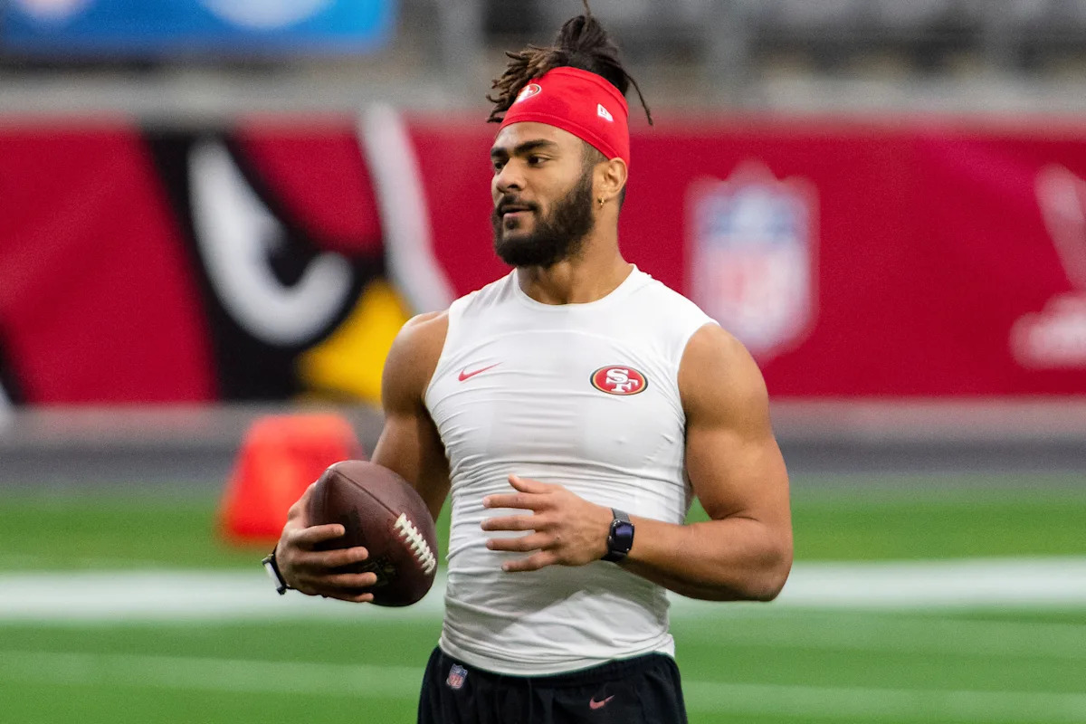 49ers sign All-Pro linebacker Fred Warner to a 3-year, $63M extension, AP source says