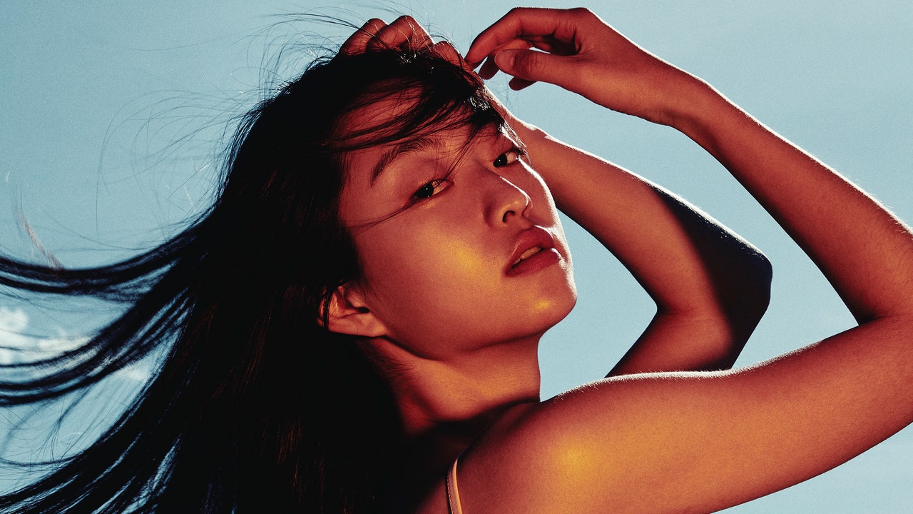 A Dermatologist’s Guide to the Best Red-Light Therapy for Hair Growth