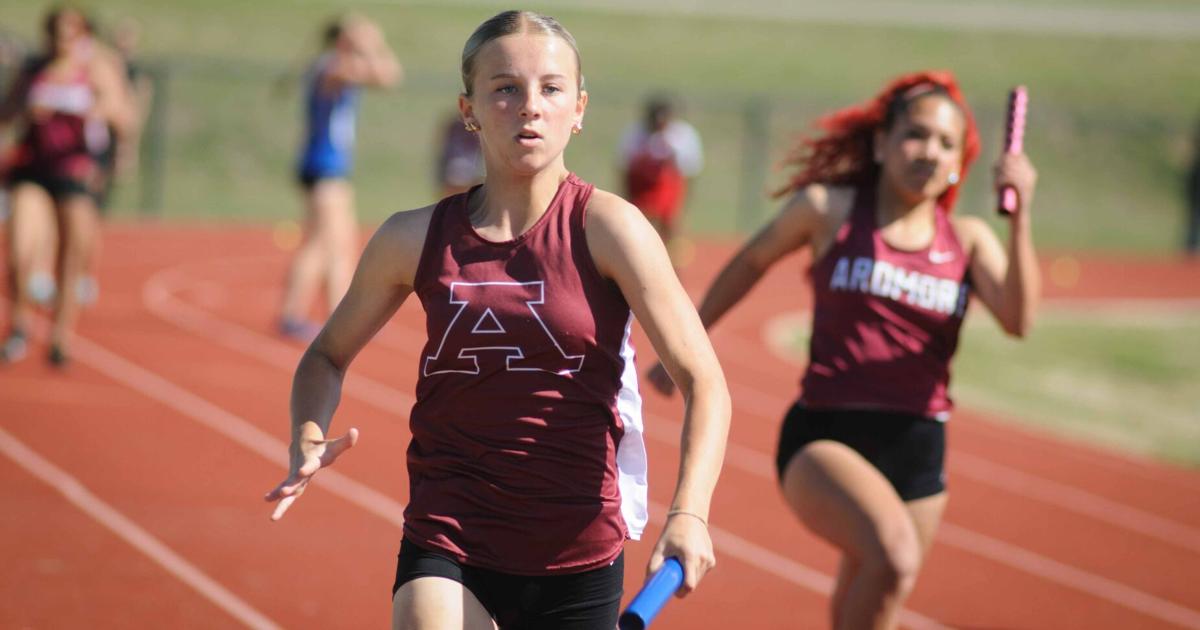 Ada athletes off and running to 5A state meet | Sports
