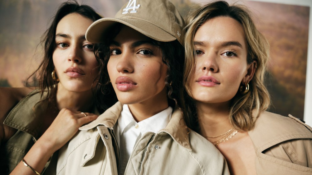 American Eagle Warns on Q1 Loss, Withdraws 2025 Guidance