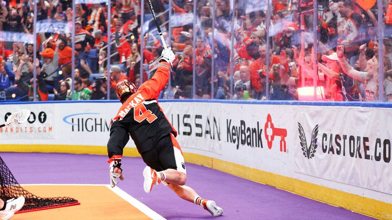 Bandits dominate Game 3, wrap up third straight NLL title