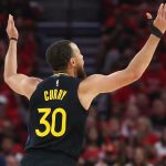 Buddy Hield superhero in Golden State win