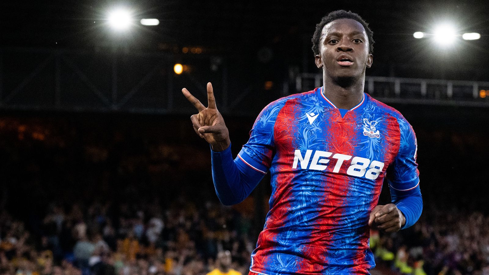 C Palace 4 – 2 Wolves