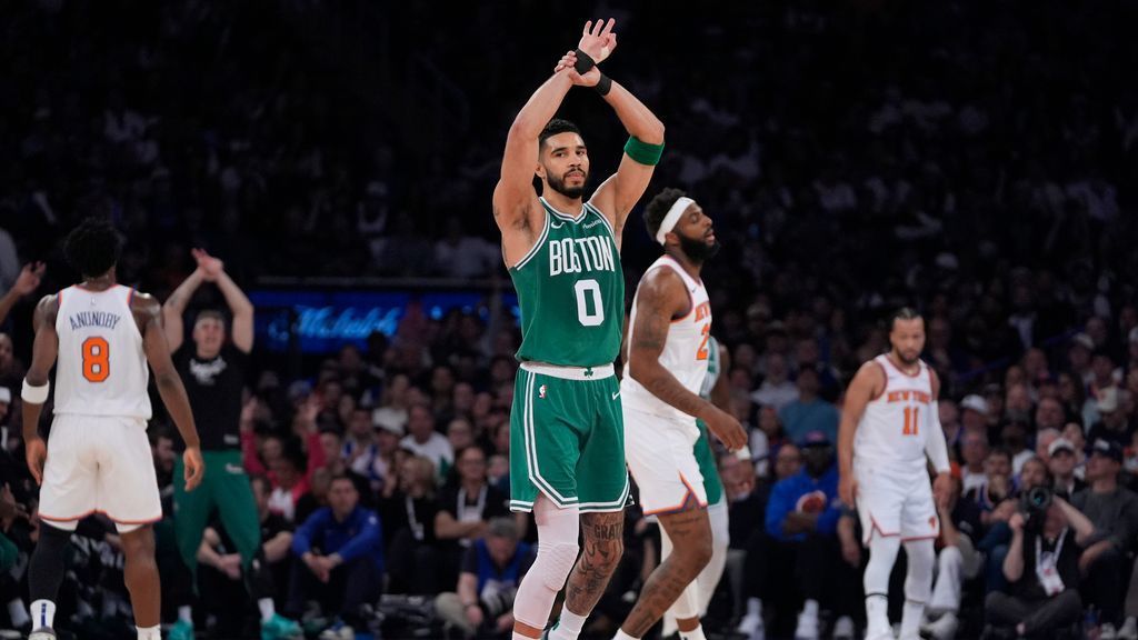 Celtics break out of slump, hit 20 3s to bury Knicks in Game 3