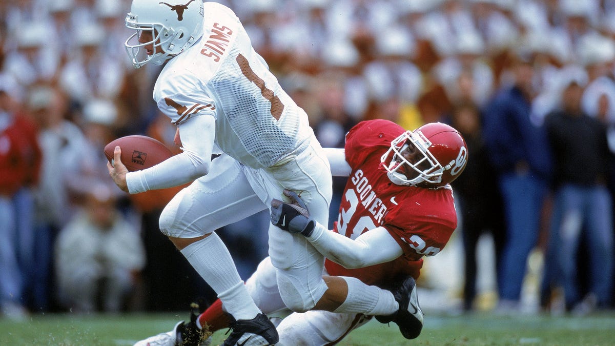 Cowboys, Sooners hero ranked among Top 25 CFB players of 2000s