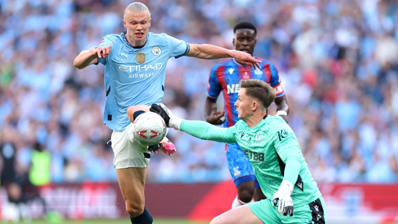 Dean Henderson handball: How did Crystal Palace goalkeeper escape red card in FA Cup final against Manchester City? | Football News
