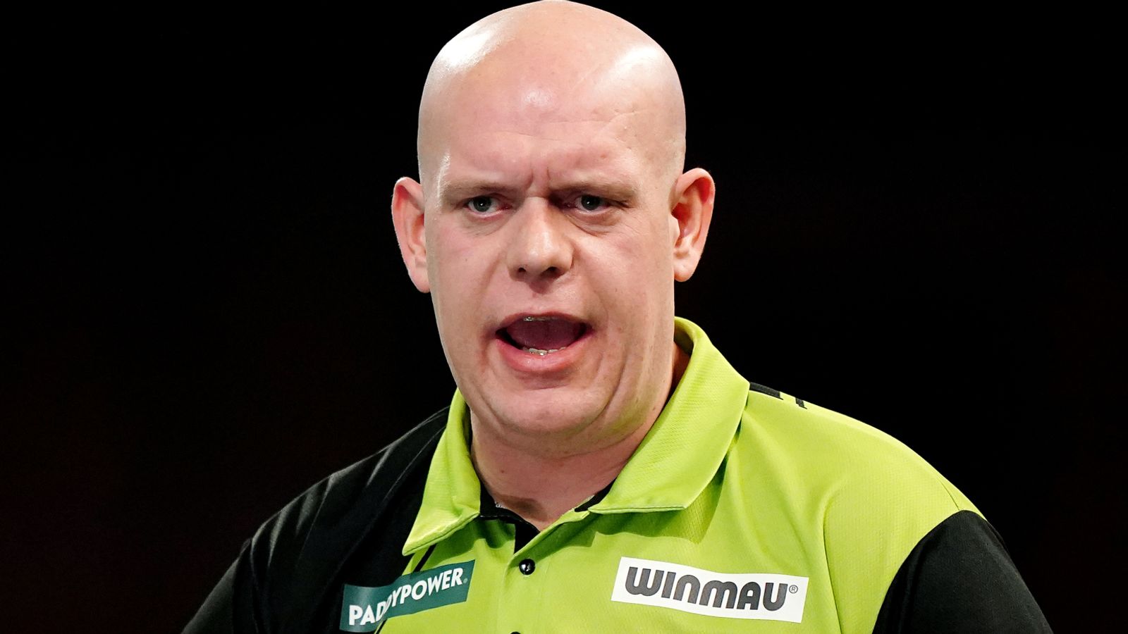 European Darts Grand Prix: Gary Anderson begins title defence in style as Michael van Gerwen exits | Darts News