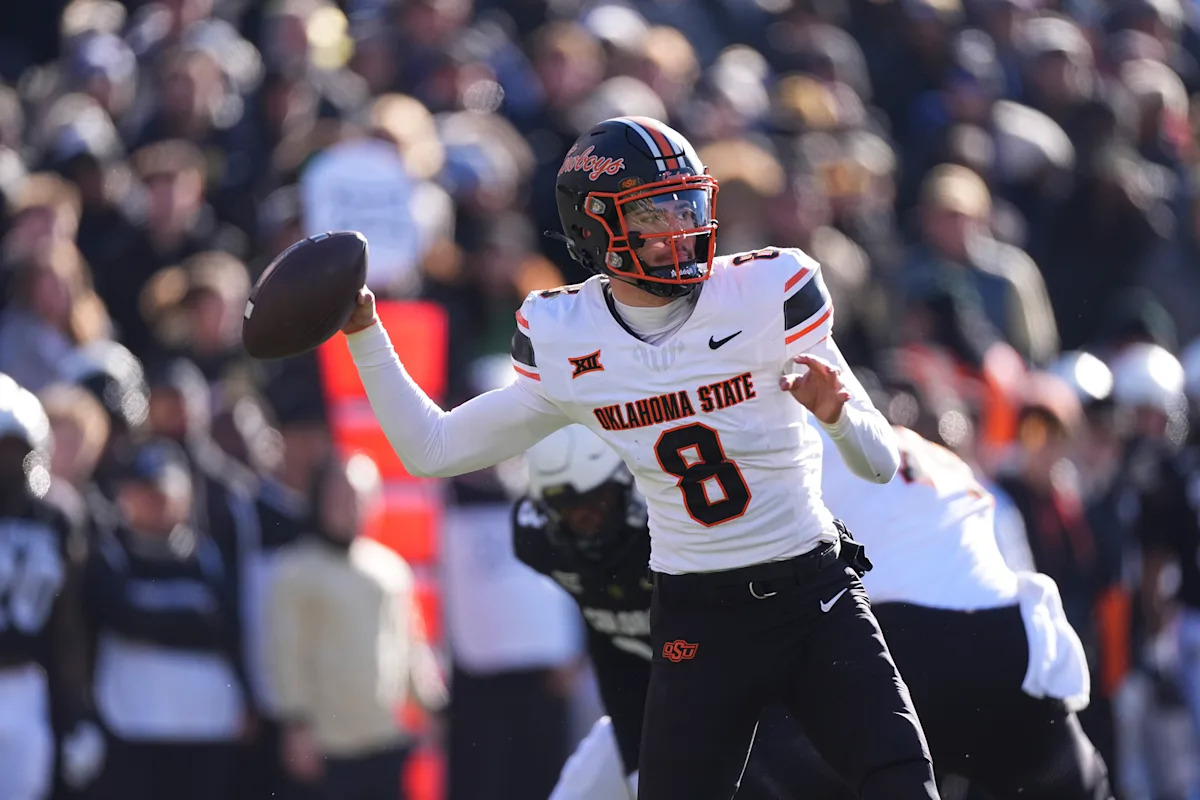 Former Oklahoma State QB Maealiuaki Smith transfers to Ole Miss