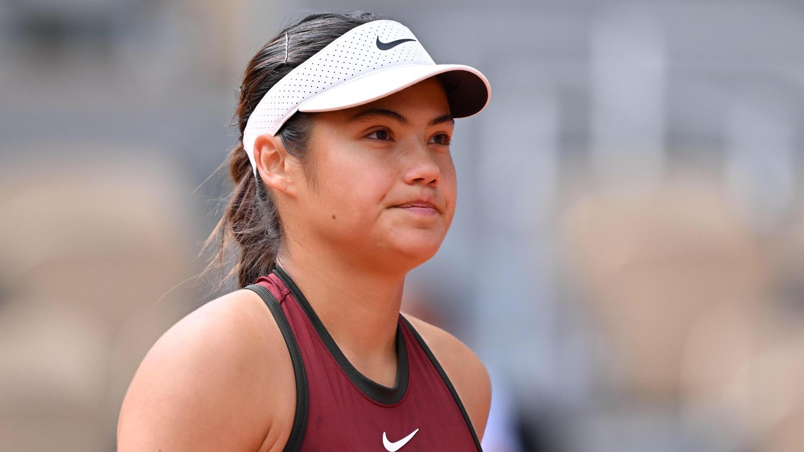 French Open: Emma Raducanu knocked out at Roland-Garros after Iga Swiatek thrashing | Tennis News