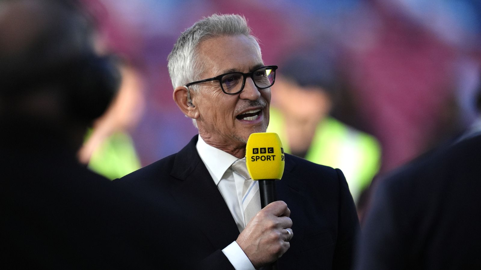 Gary Lineker: Match of the Day host to leave BBC this week and will not present World Cup coverage | Football News
