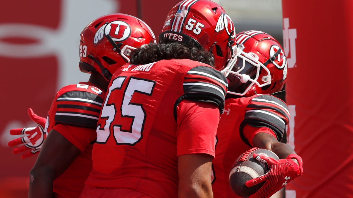 Giants beef up offensive line in way-too-early 2026 mock draft