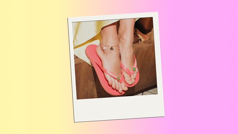 Gigi Hadid Shows How to Wear the Anklet Trend for Summer 2025