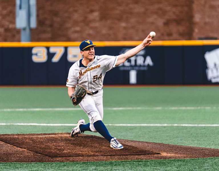 Griffin Kirn and Logan Sauve highlight West Virginia’s Big 12 honors