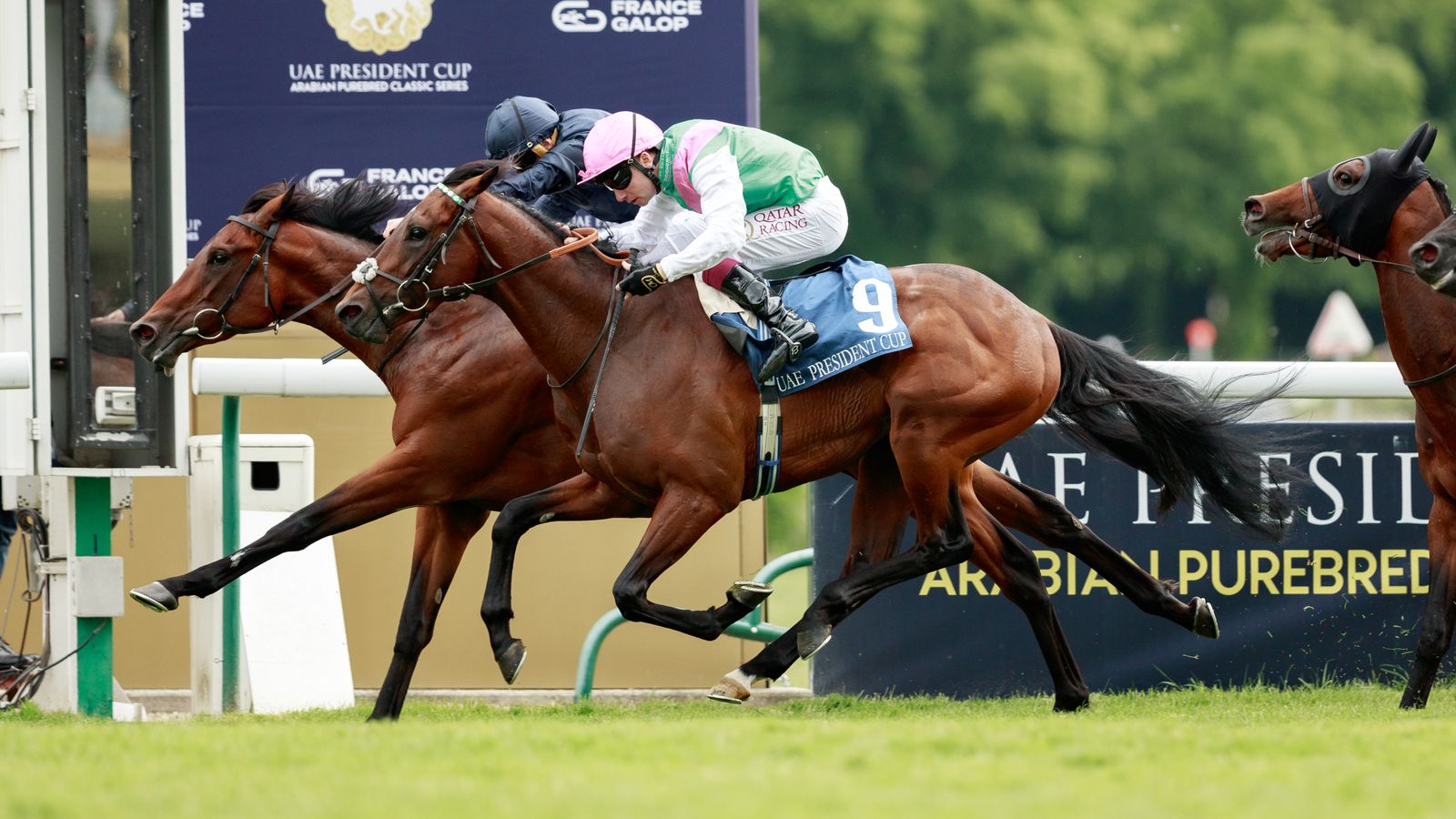 Henri Matisse fends off Jonquil to land the French 2,000 Guineas in a thriller | Racing News