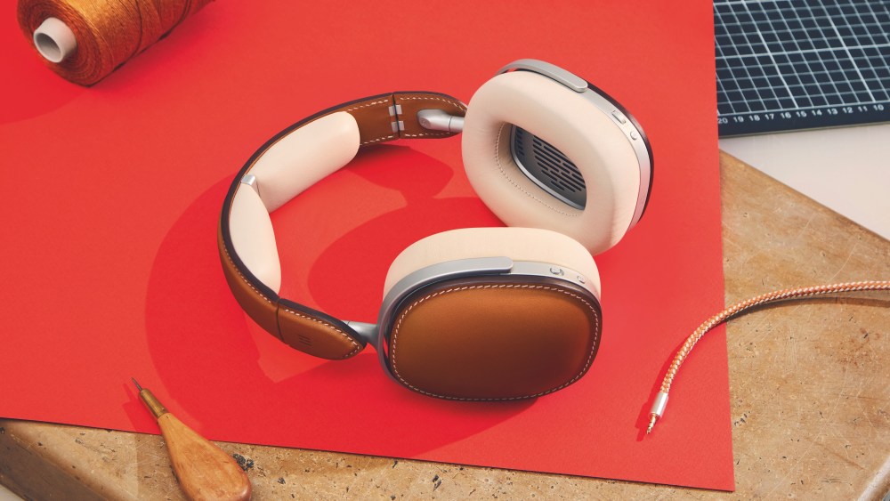 Hermès’ Headphones Feature Handstitched Leather and Handbag Hardware