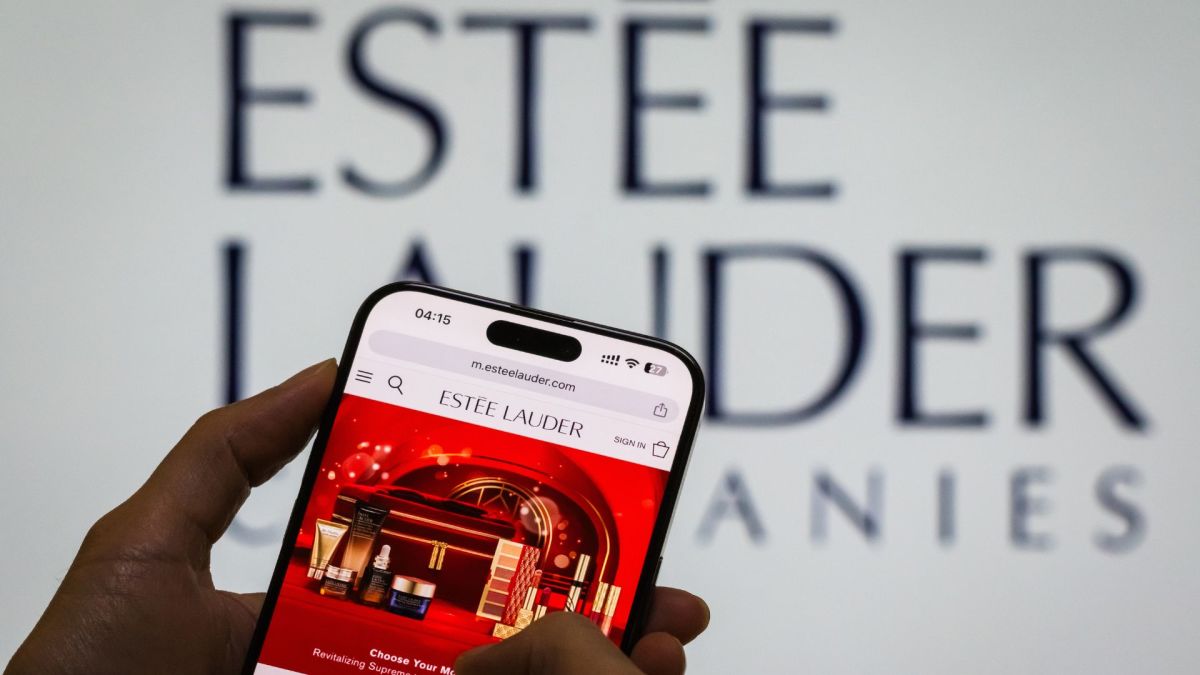 How Creative Can Beauty Employees Be in an AI Era?