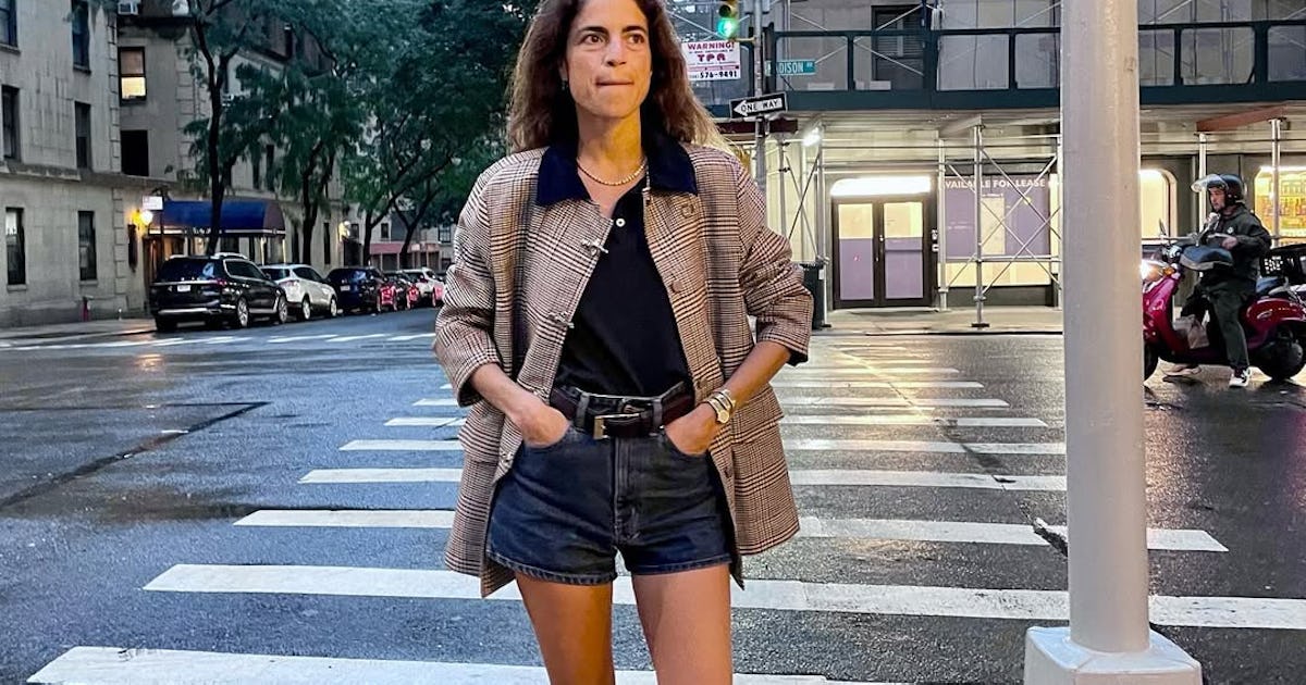 How To Style Denim Short Shorts In An Elevated Way