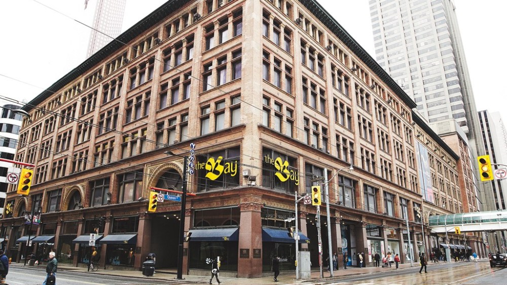 Hudson’s Bay Signs Lease Deal With Chinese Billionaire