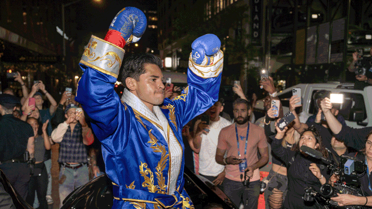 Inside the day boxing took over New York’s Times Square