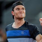 Jack Draper ,of Great Britain, celebrates a point during his match against Lorenzo Musetti, of Italy, in men's semifinal at the Madrid Open tennis tournament in Madrid, Spain, Friday, May 2, 2025. (AP Photo/Manu Fernandez)