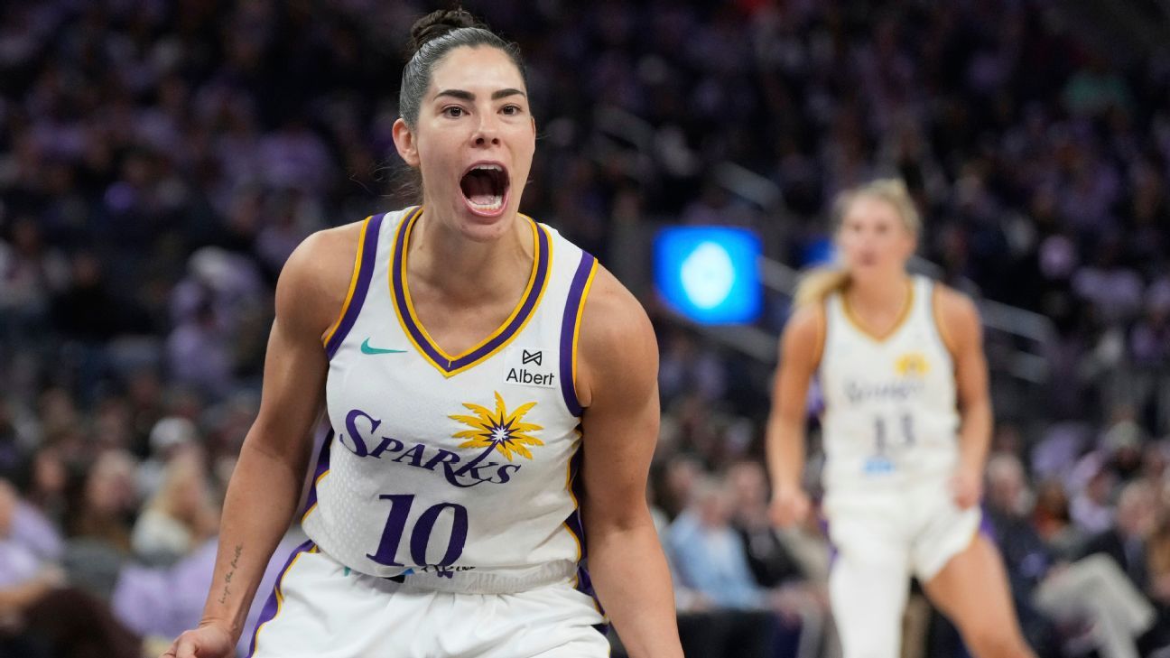 Kelsey Plum meets hype with record 37 points in Sparks debut