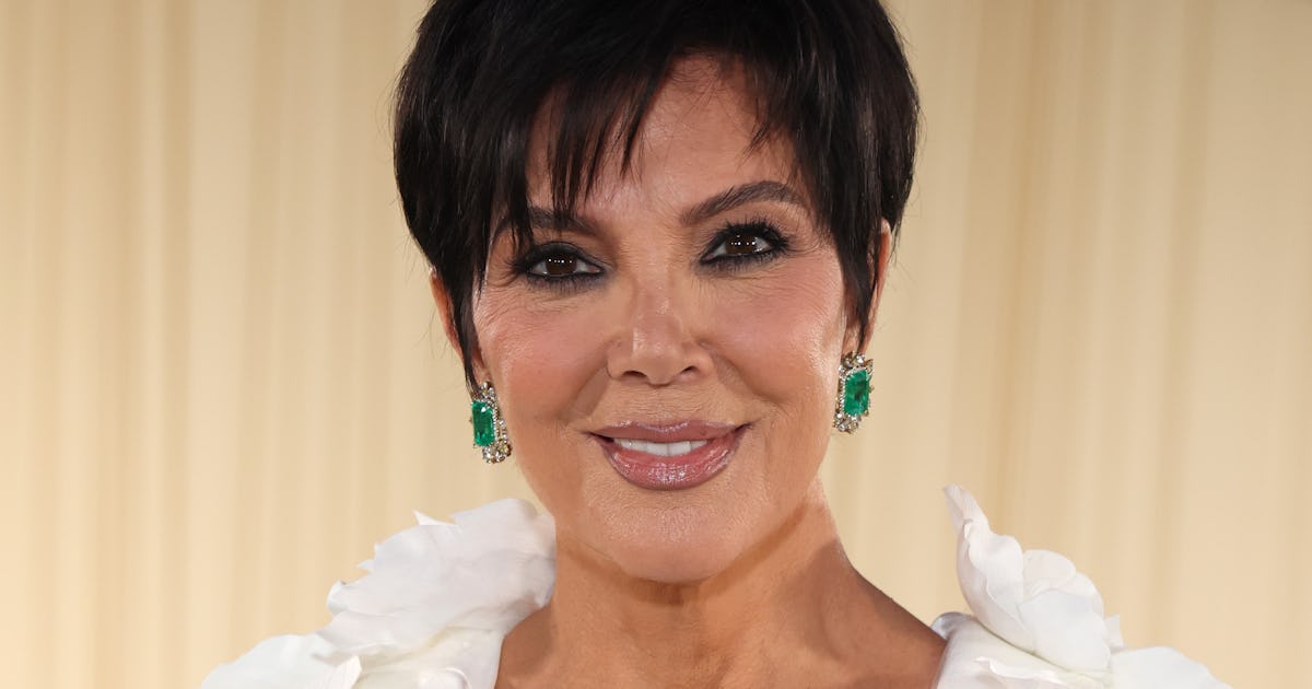 Kris Jenner’s Flippy Hydro Bob Channels Kourtney Kardashian