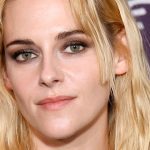 Kristen Stewart Debuted Pink Tips At The Cannes Film Festival