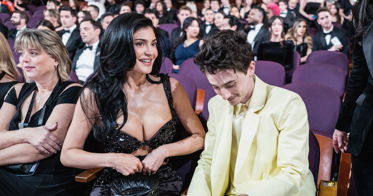 Kylie Jenner & Timothée Chalamet’s Date Night Looks Stole The Show At A Lakers Game