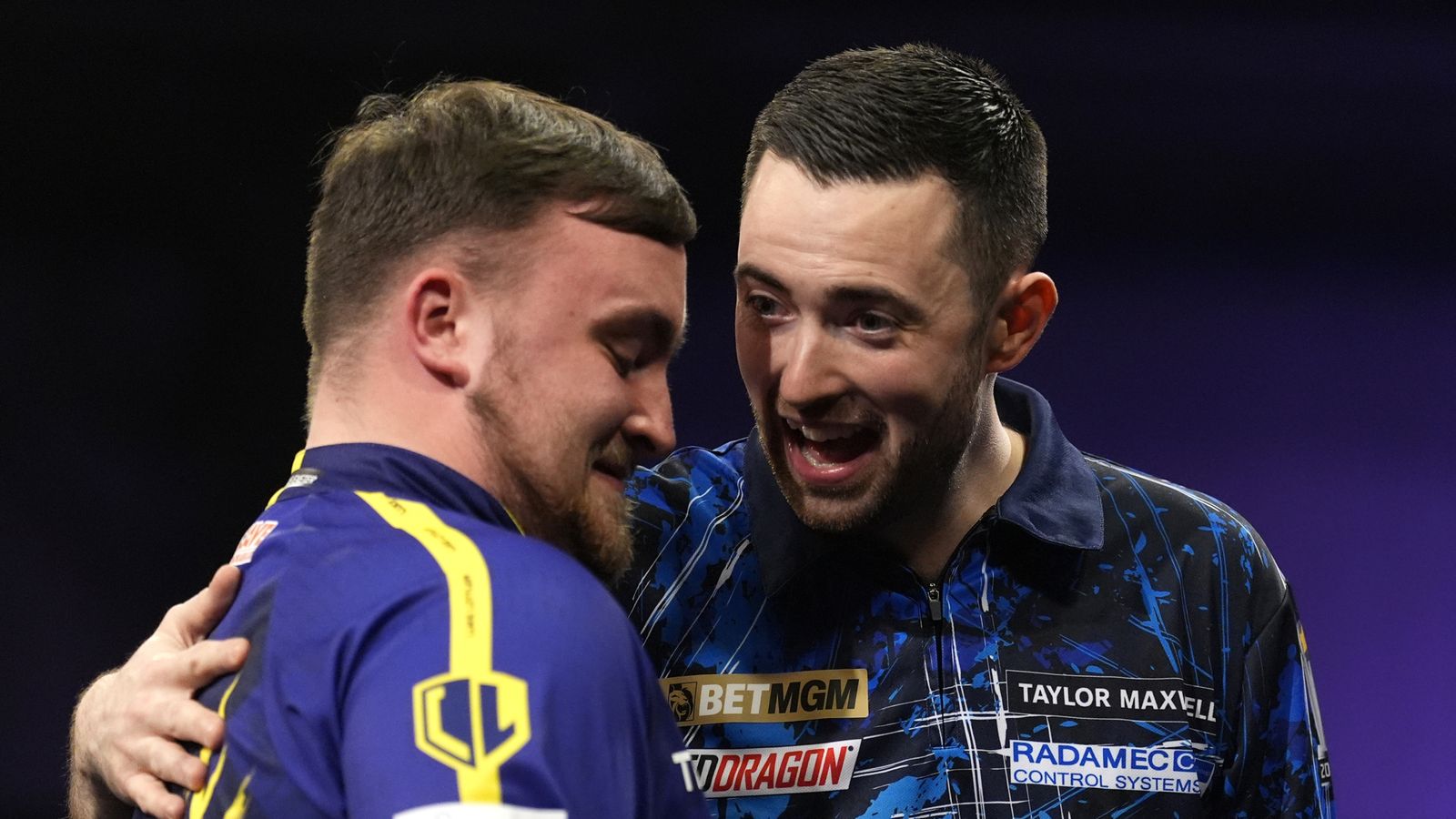 Luke Littler: Luke Humphries says teenager gets booed because “he’s not the underdog anymore” | Darts News