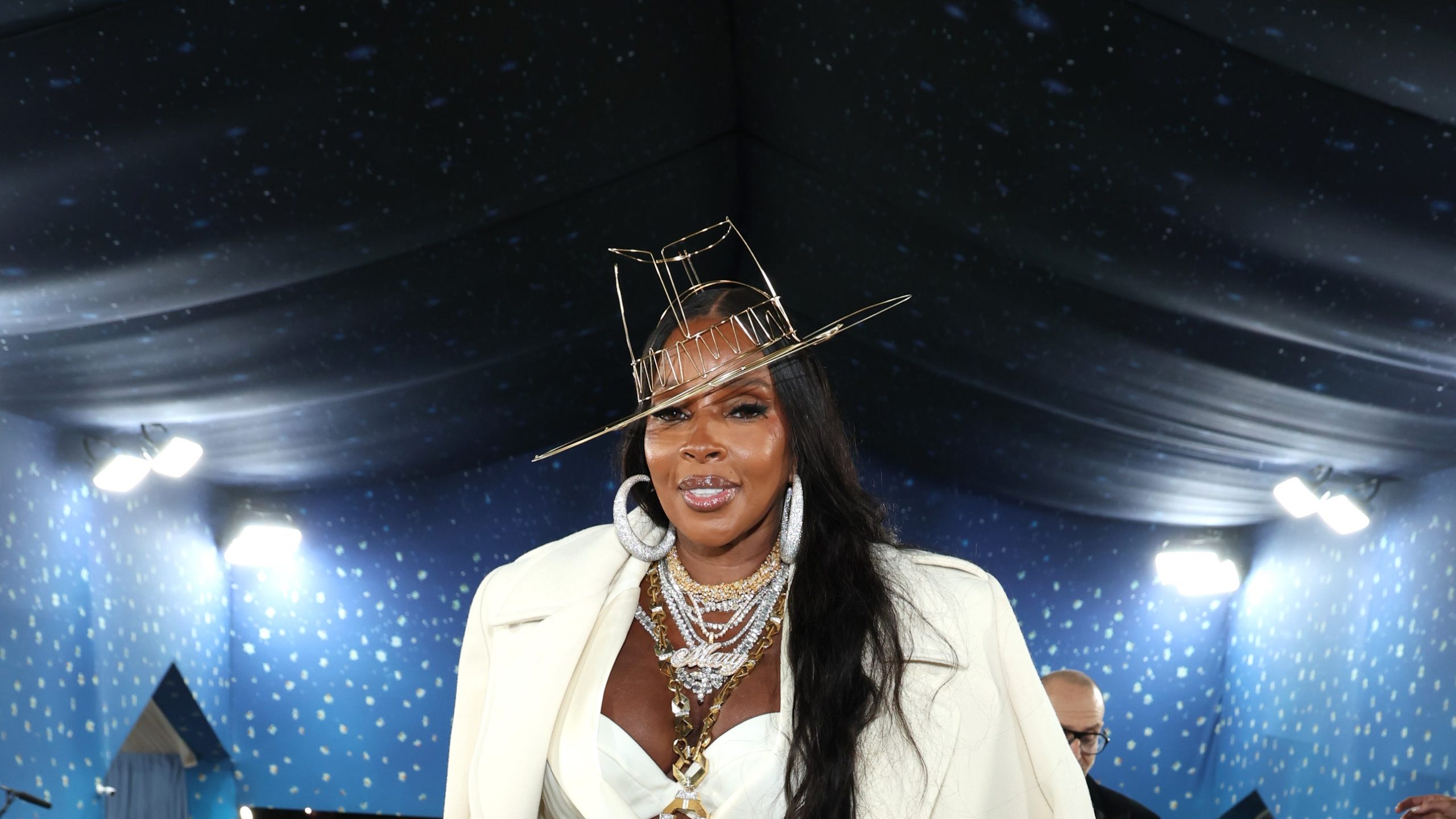 Mary J. Blige Wanted to Look Like “Mary J. Blige to the 10th Power” at the 2025 Met Gala