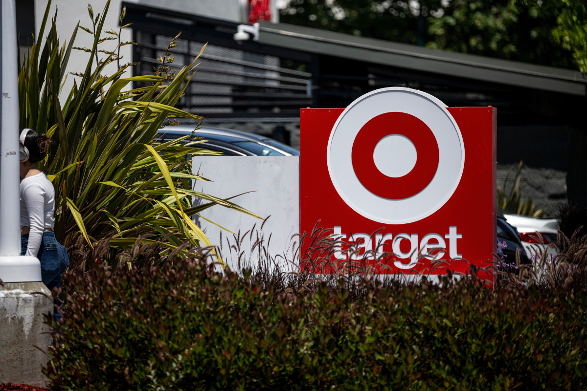 Must Read: Target Plots Turnaround Amid Shrinking Sales, TJ Maxx Embraces Tariffs
