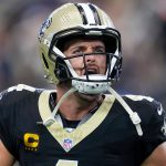 New Orleans Saints quarterback Derek Carr