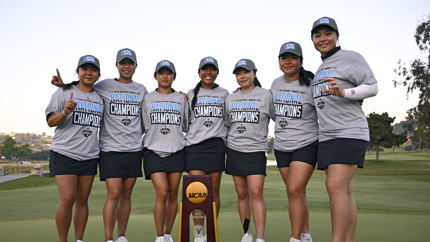 Northwestern upsets Stanford, wins first women’s golf national championship