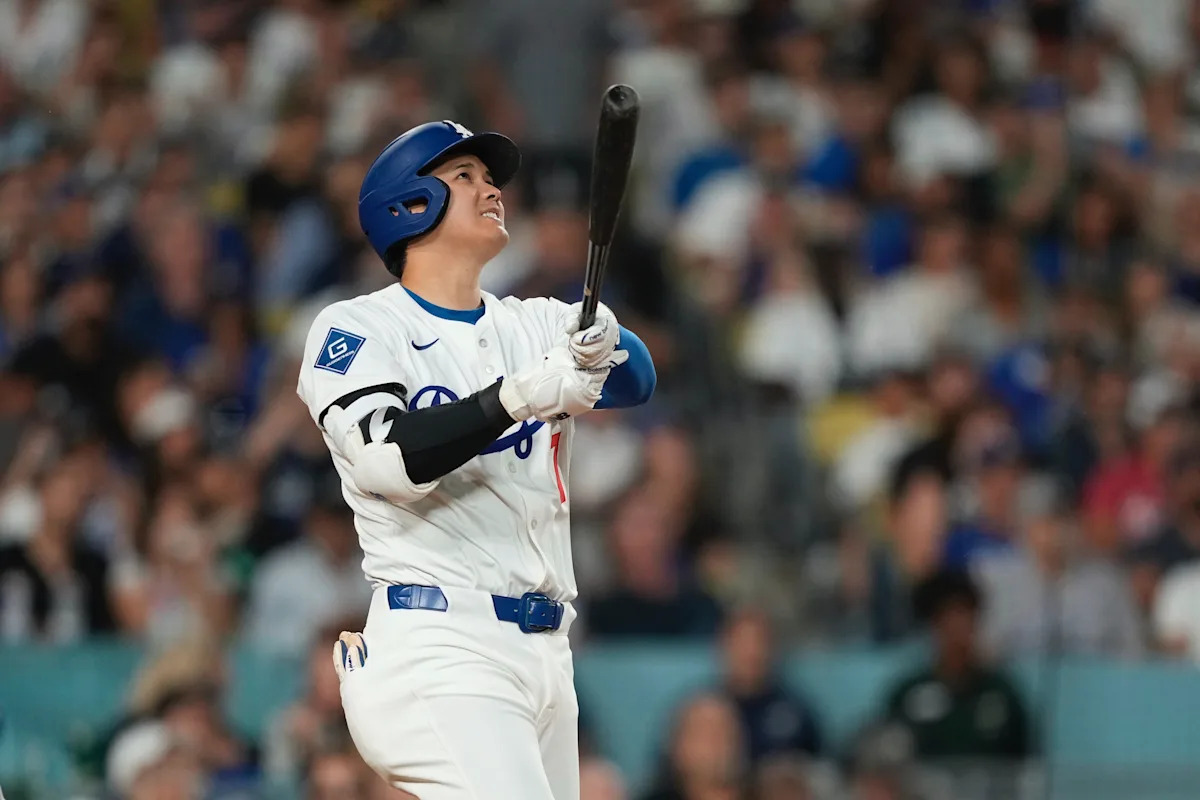 Ohtani outduels Judge with 2 homers and the Dodgers rally to beat the Yankees 8-5