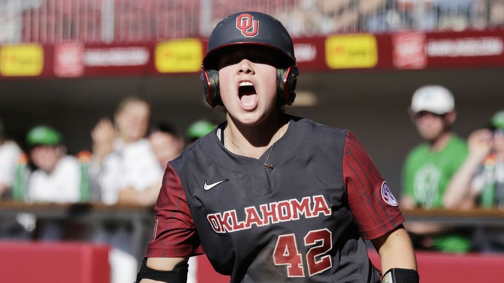 Oklahoma advances to ninth consecutive WCWS