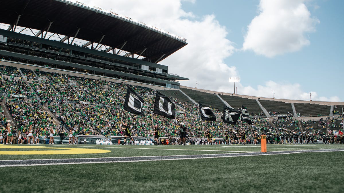 Oregon Football ranked as one of most attractive jobs in the nation
