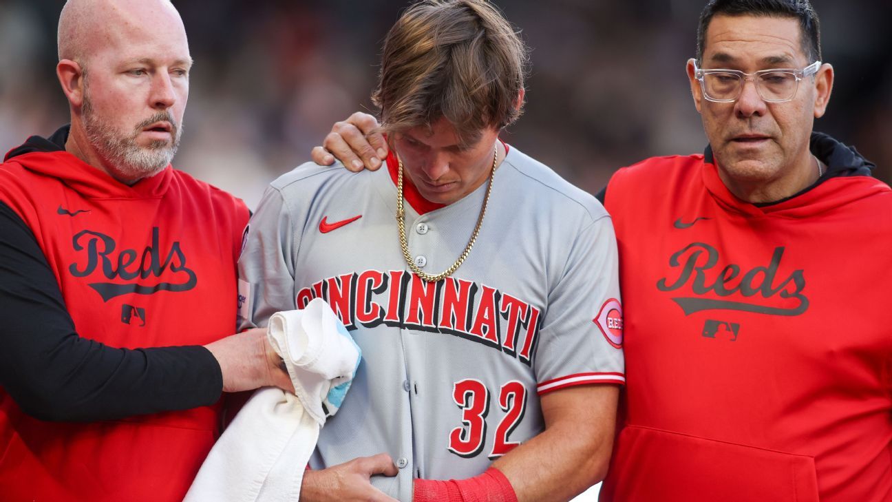 Reds rookie Tyler Callihan exits loss with broken forearm