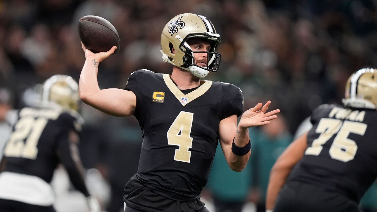 Shoulder injury forces Saints QB Derek Carr to retire