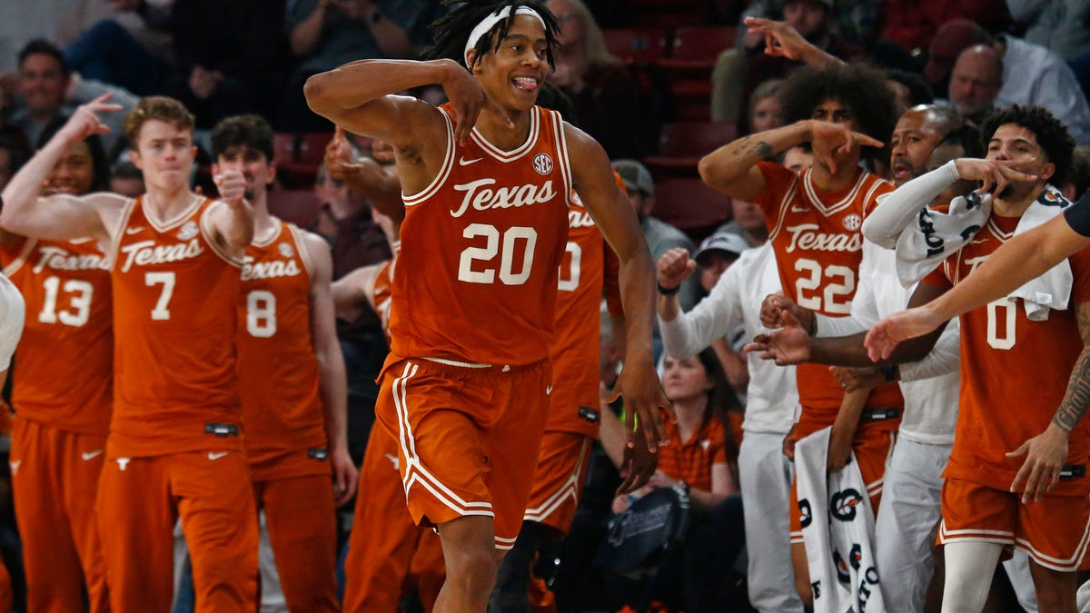 Sixers select Tre Johnson with No. 3 overall pick