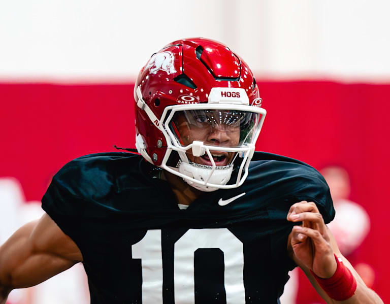 Some Arkansas receivers wanted change at QB after ’24 season