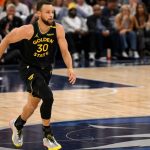 Stephen Curry out at least week with first hamstring strain