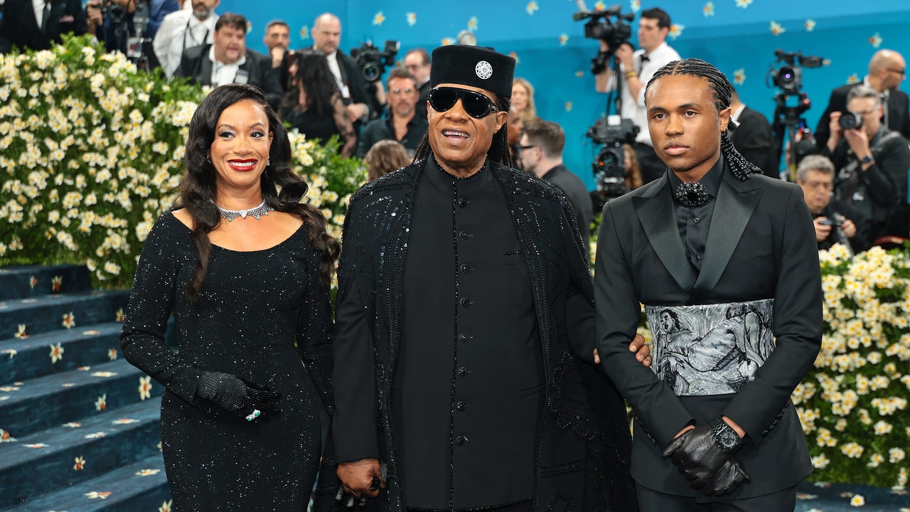 Stevie Wonder and Usher Headline a True Musical Extravaganza at the 2025 Met Gala