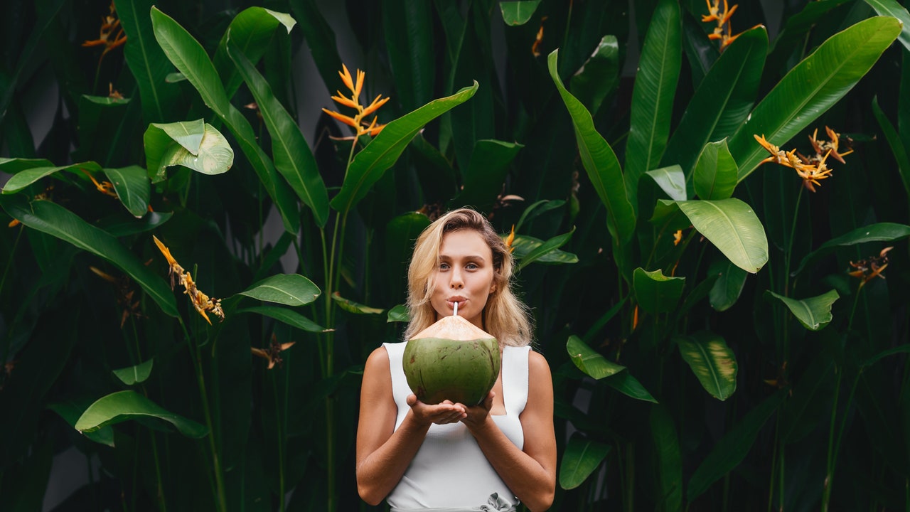 The 6 Main Benefits of Coconut Water, According to Experts
