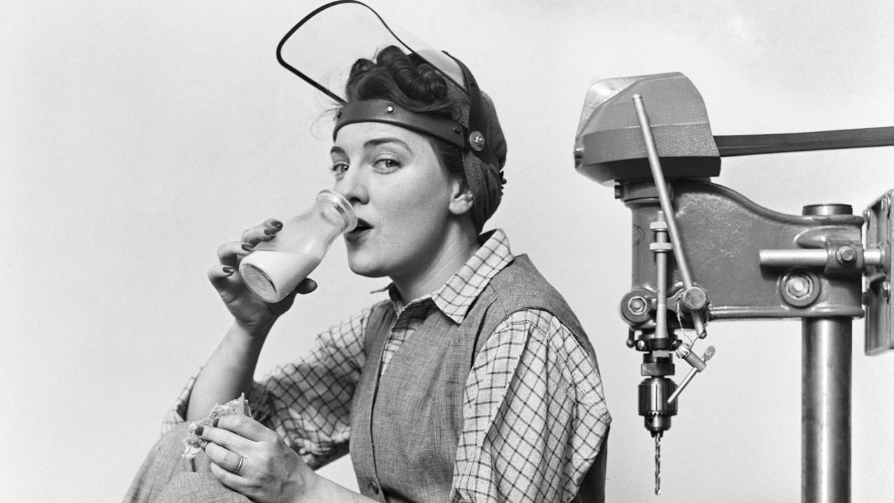 The Benefits of Drinking Kefir Every Day