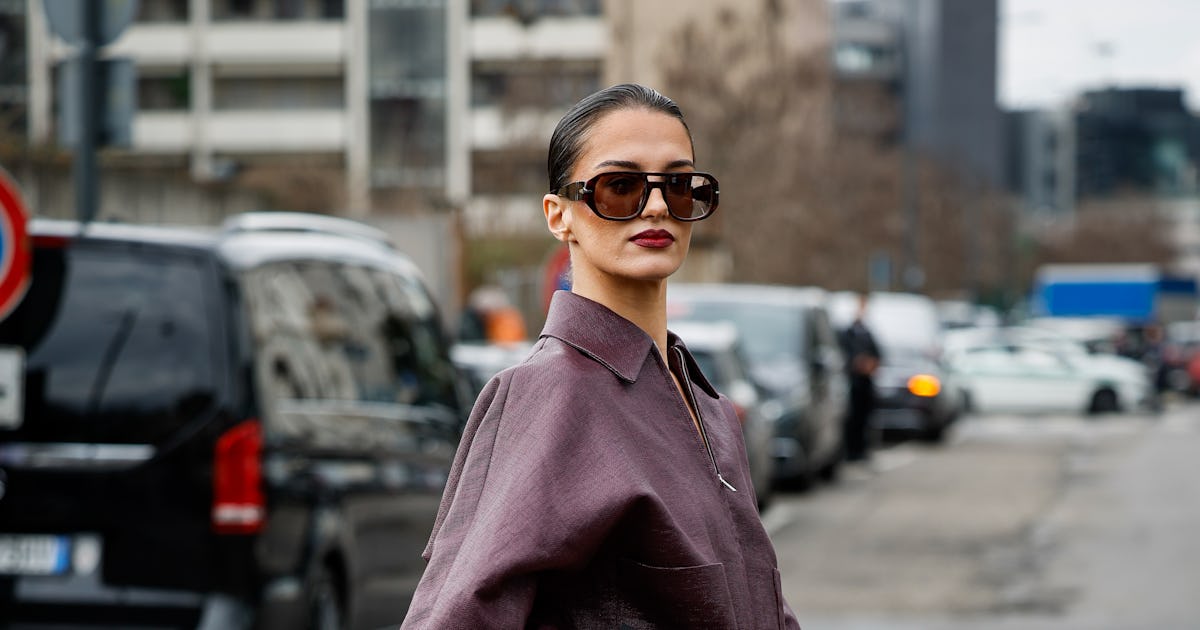 The Oversized Clutch Trend Has Me In A Chokehold This Season