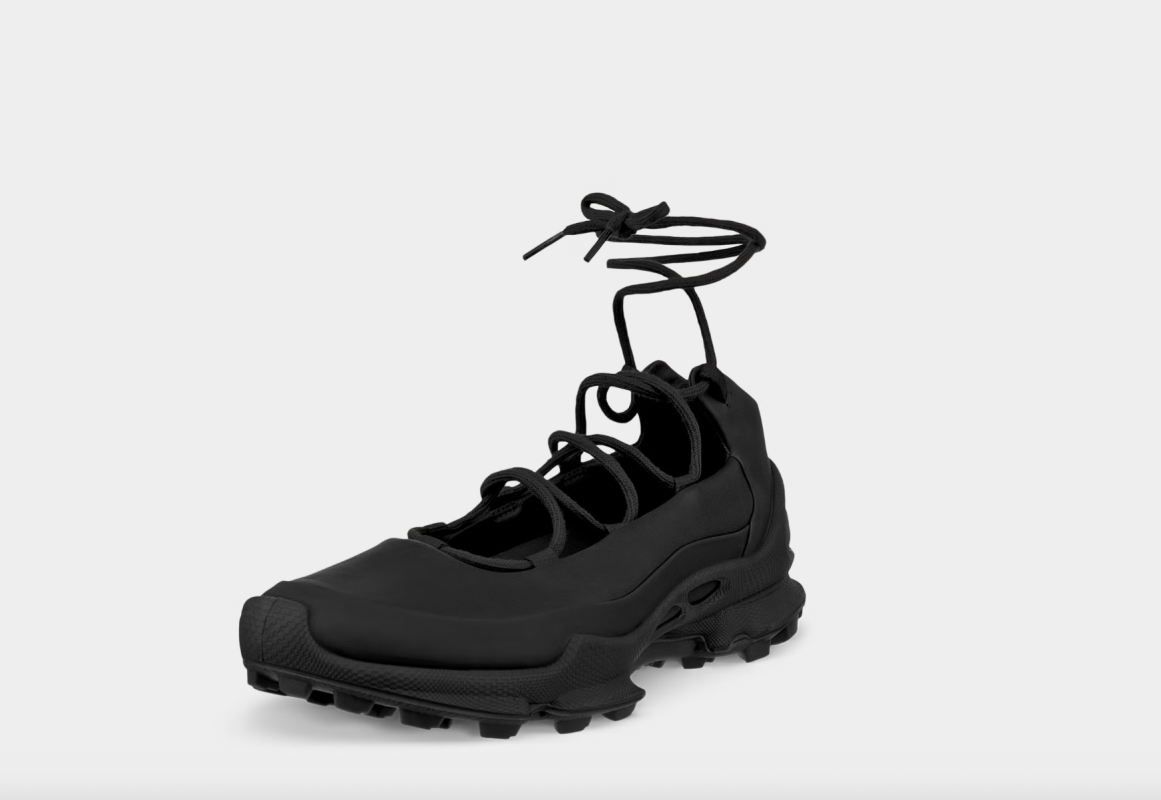 This Hybrid Shoe is Replacing my Comfiest Sneakers