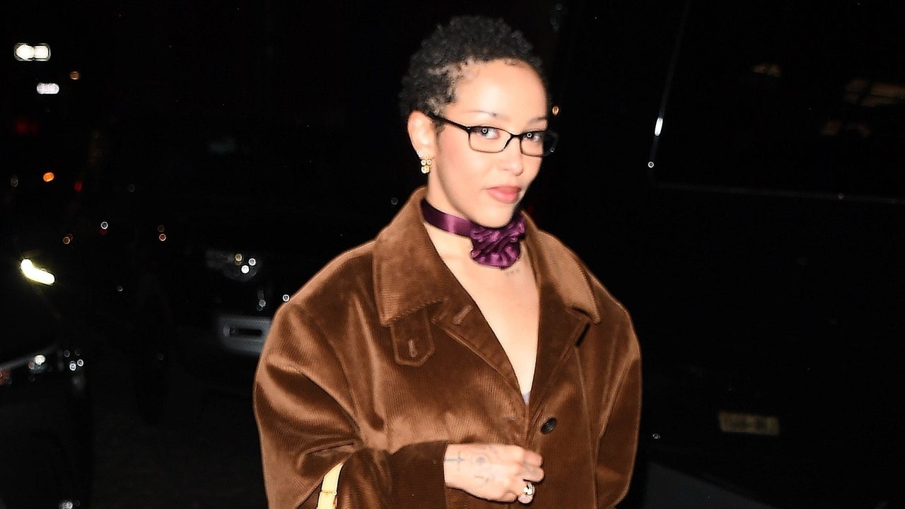 This Is How Doja Cat Elevates a Corduroy Coat